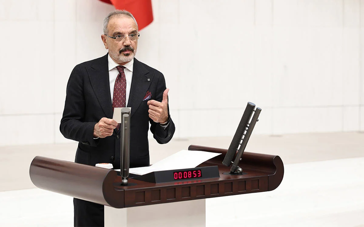 Sirri Sakik Urges Turkey to Release Demirtas and Yuksekdag